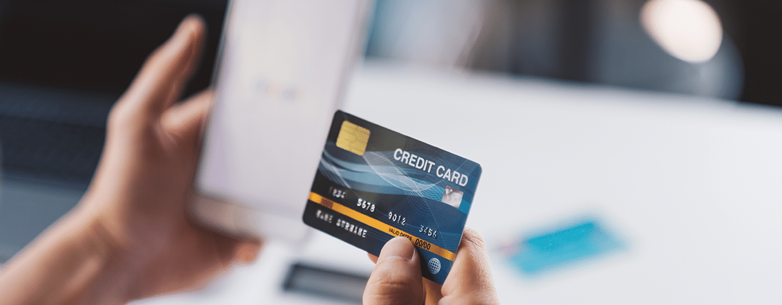 carta di credito e smartphone ecommerce c2c